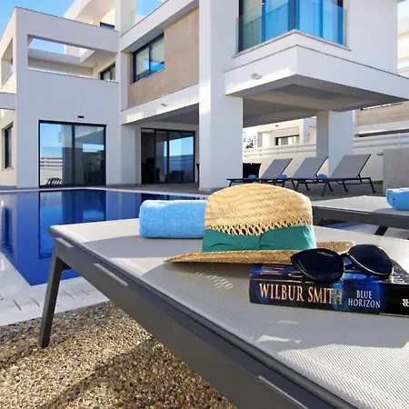 Villa Amazonia - Large Private Pool Protaras