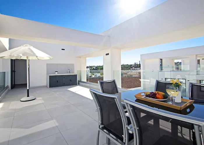 Amazonia - Large Private Pool Vilă