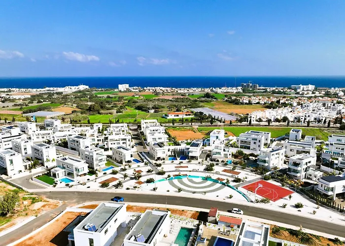 Villa Amazonia - Large Private Pool Protaras